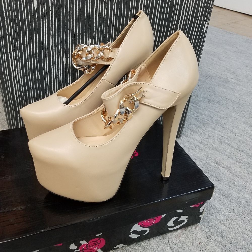 Eye Candie Timeless